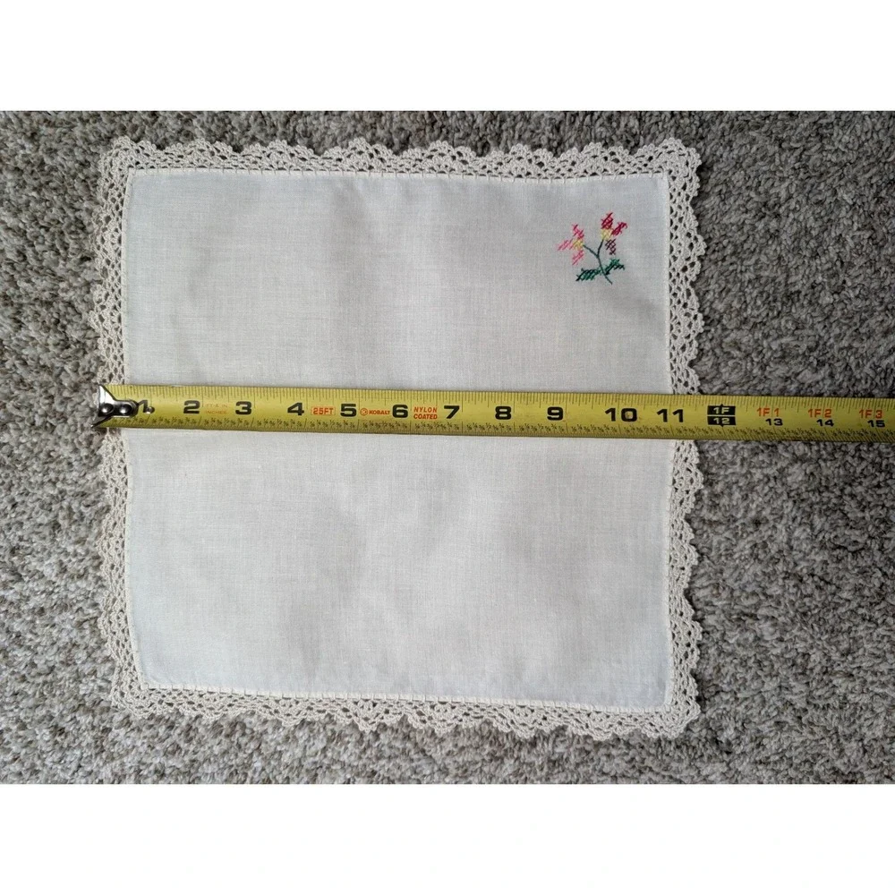 Vintage Square Floral Embroidered Tablecloth and 6 Napkin Set Crochet Lace Trim